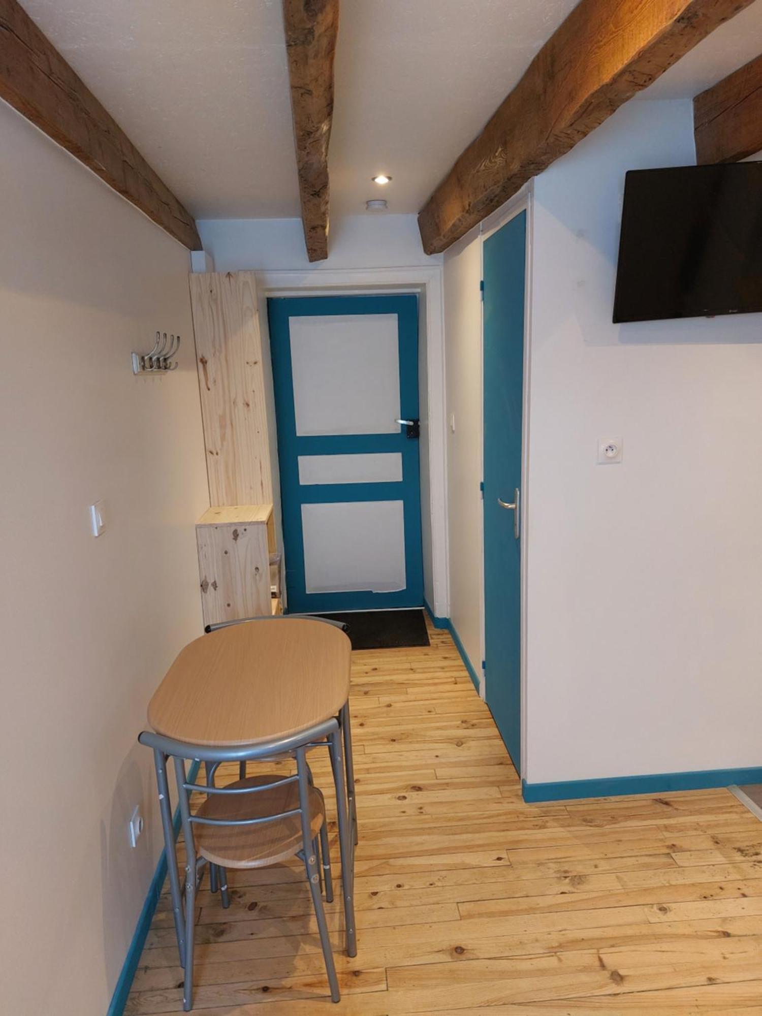 Studio Refait A Neuf Clos Saint Genest Manzat Luaran gambar